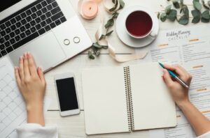 rétroplanning de mariage mois par mois